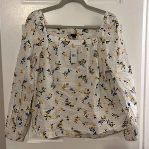 NWT never worn Ann Taylor white floral blouse, size medium